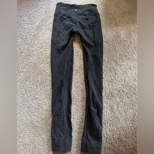 Lululemon Leggings with Pockets size 2